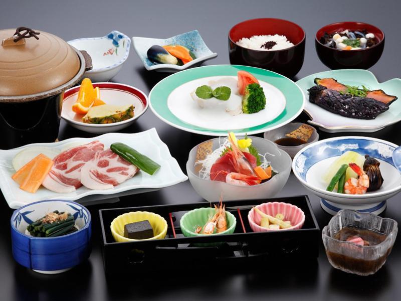 Ashinomaki Prince Hotel Aizuwakamatsu Bagian luar foto